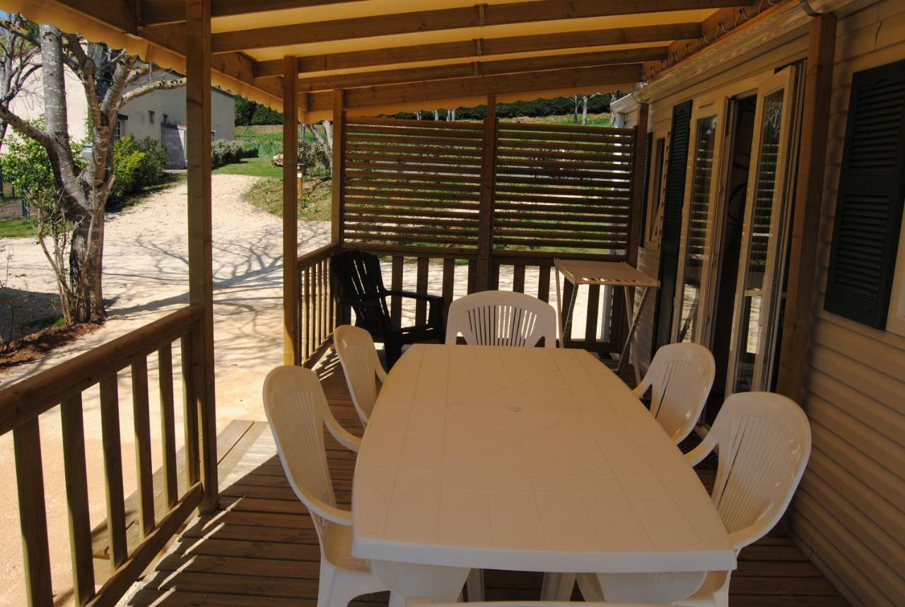 Mobilhome 3 Chambres Veyrignac Dış mekan fotoğraf